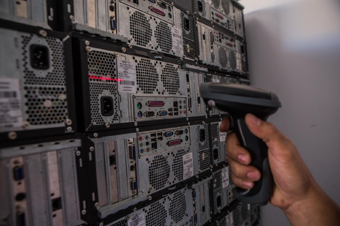 Check web server availability; using Go websocket server